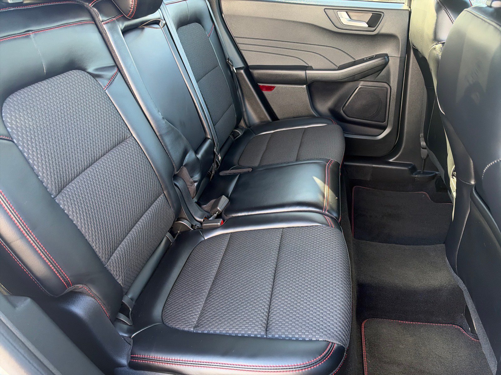 Certified 2023 Ford Escape ST-Line w/ Tech Pack #1 AWD/4WD image 21