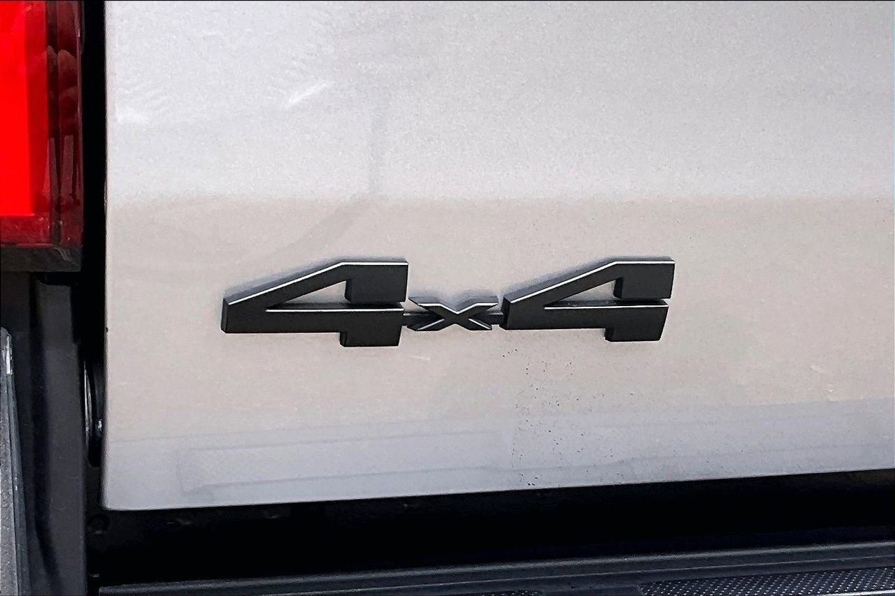 Used 2024 Toyota Tacoma TRD Off-Road AWD/4WD image 21