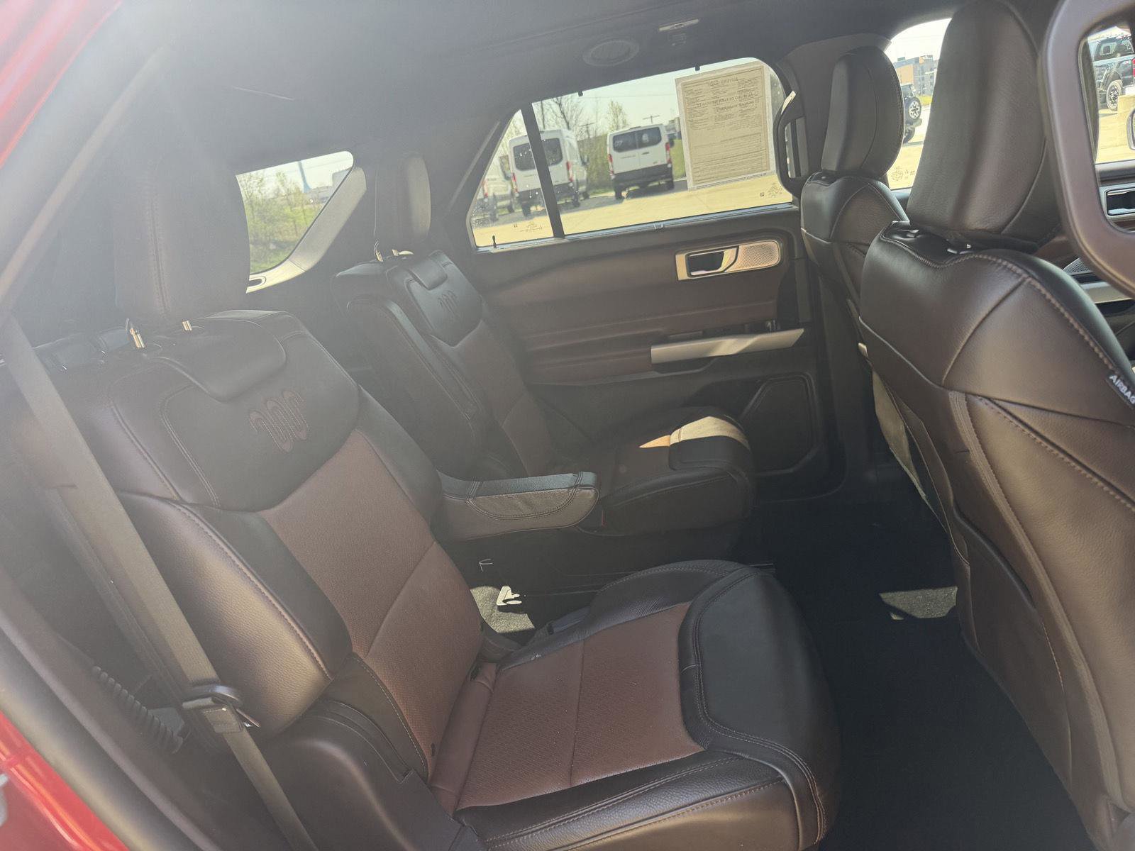 Used 2023 Ford Explorer King Ranch w/ Technology Package image 32