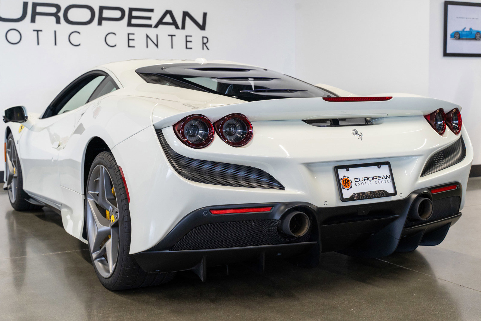 Used 2021 Ferrari F8 Tributo RWD image 29