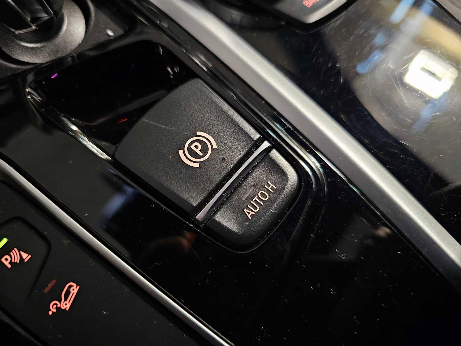 Used 2021 BMW X3 xDrive30e w/ Premium Package image 25