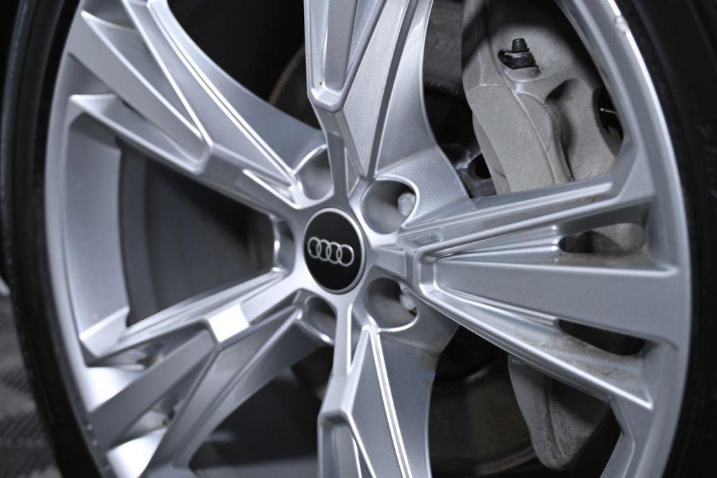 Used 2023 Audi Q8 Premium Plus image 32