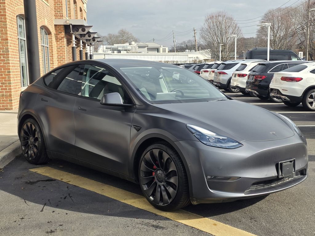 Used 2023 Tesla Model Y Performance image 7