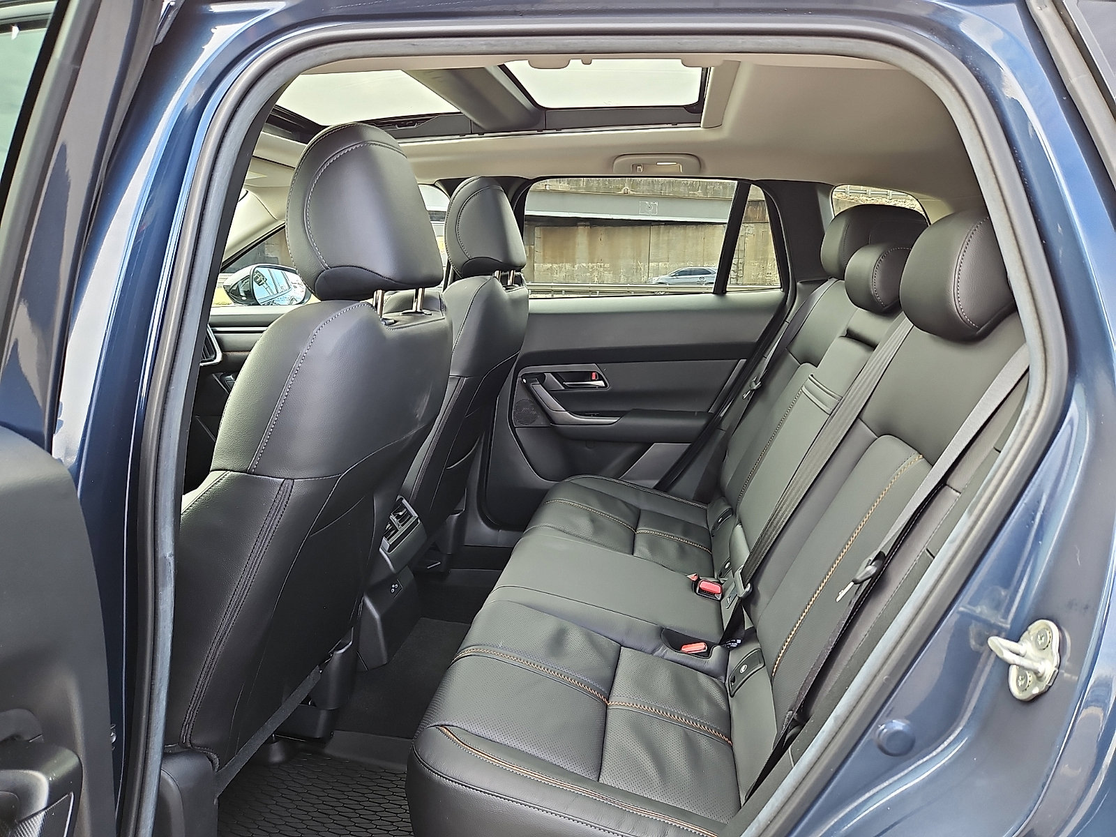 Used 2025 MAZDA CX-50 AWD 2.5 S w/ Weather Package image 10