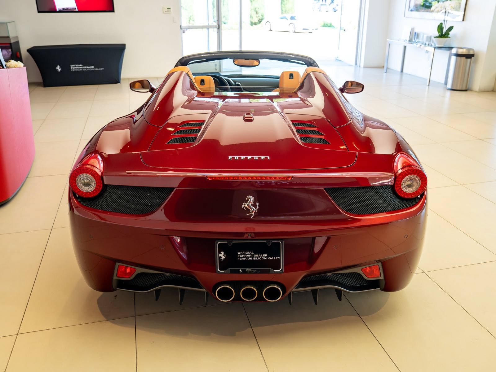 Certified 2013 Ferrari 458 Spider RWD image 5