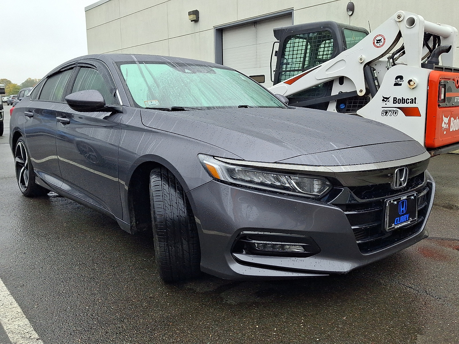 Used 2018 Honda Accord Sport image 2