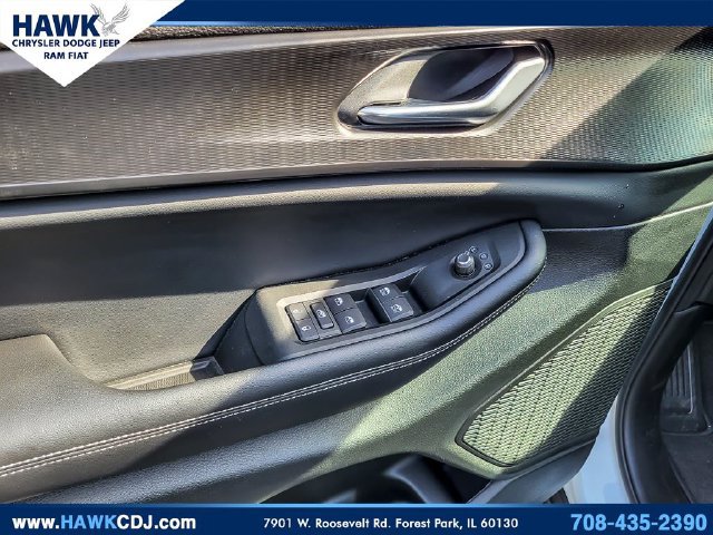 Certified 2025 Jeep Grand Cherokee Laredo w/ Luxury Tech Group I AWD/4WD image 13