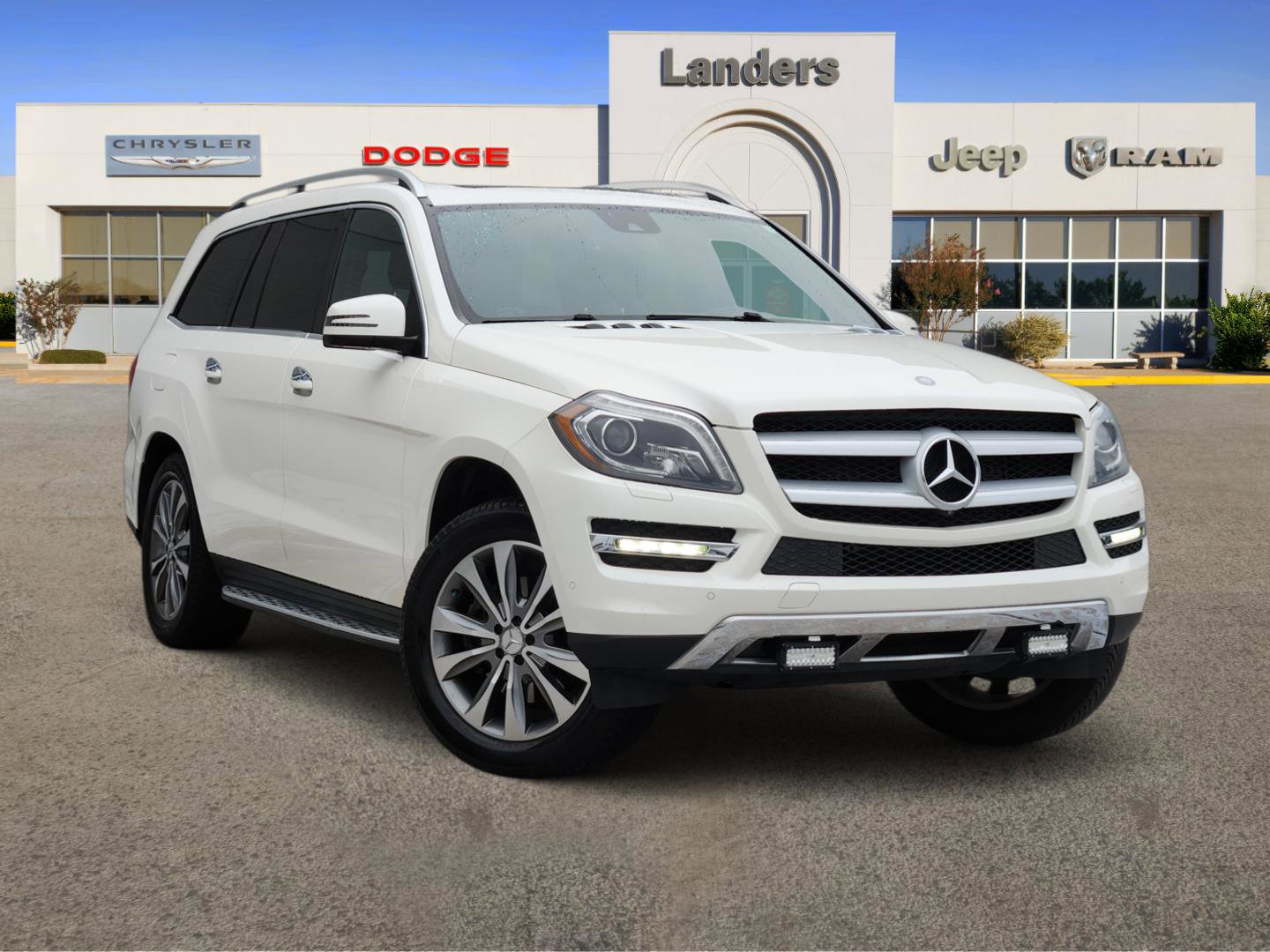 Used 2014 Mercedes-Benz GL 450 4MATIC image 1