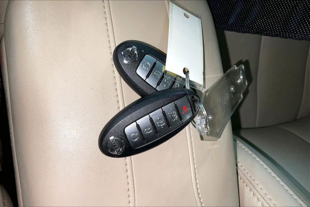 Used 2020 Nissan Rogue SL w/ Premium Package image 14