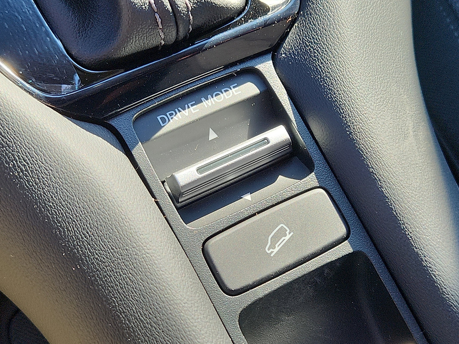 New 2026 Honda HR-V LX image 13