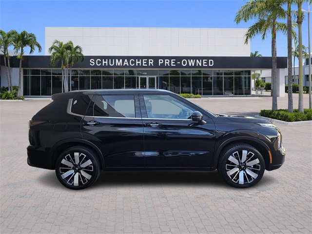 Used 2025 Mitsubishi Outlander SEL image 8