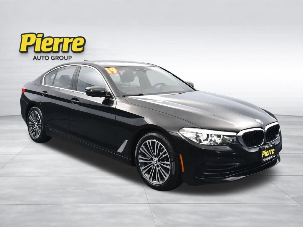 Used 2019 BMW 530i xDrive w/ Convenience Package image 3