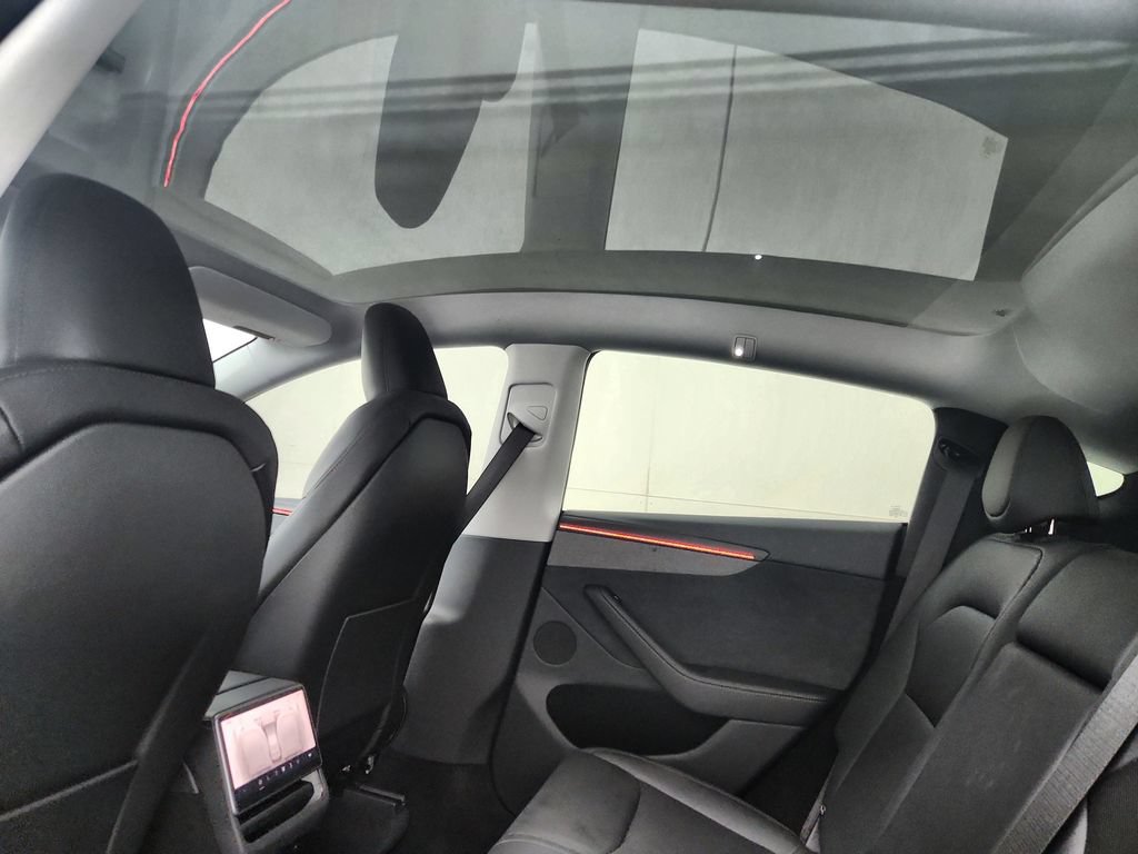 Used 2026 Tesla Model Y AWD image 33
