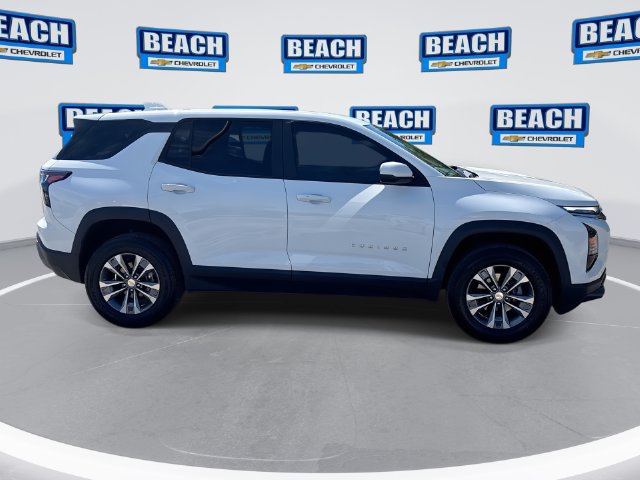 Used 2025 Chevrolet Equinox LT FWD image 9