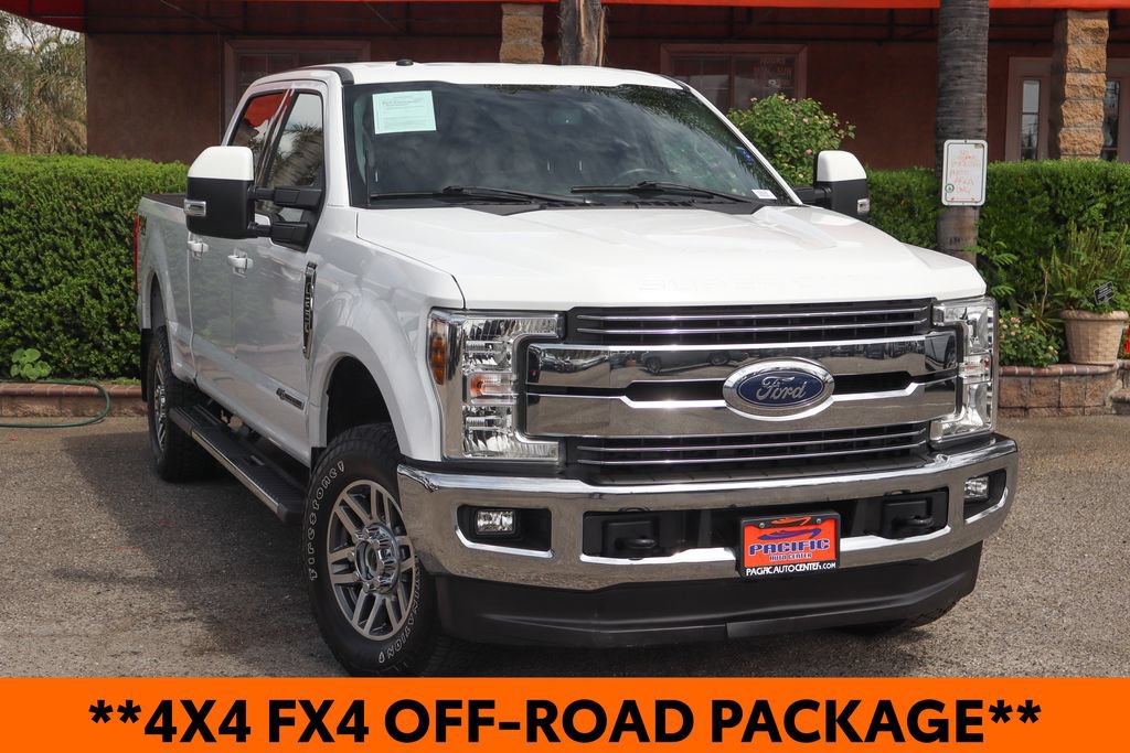Used 2018 Ford F250 Lariat w/ Lariat Value Package AWD/4WD image 2