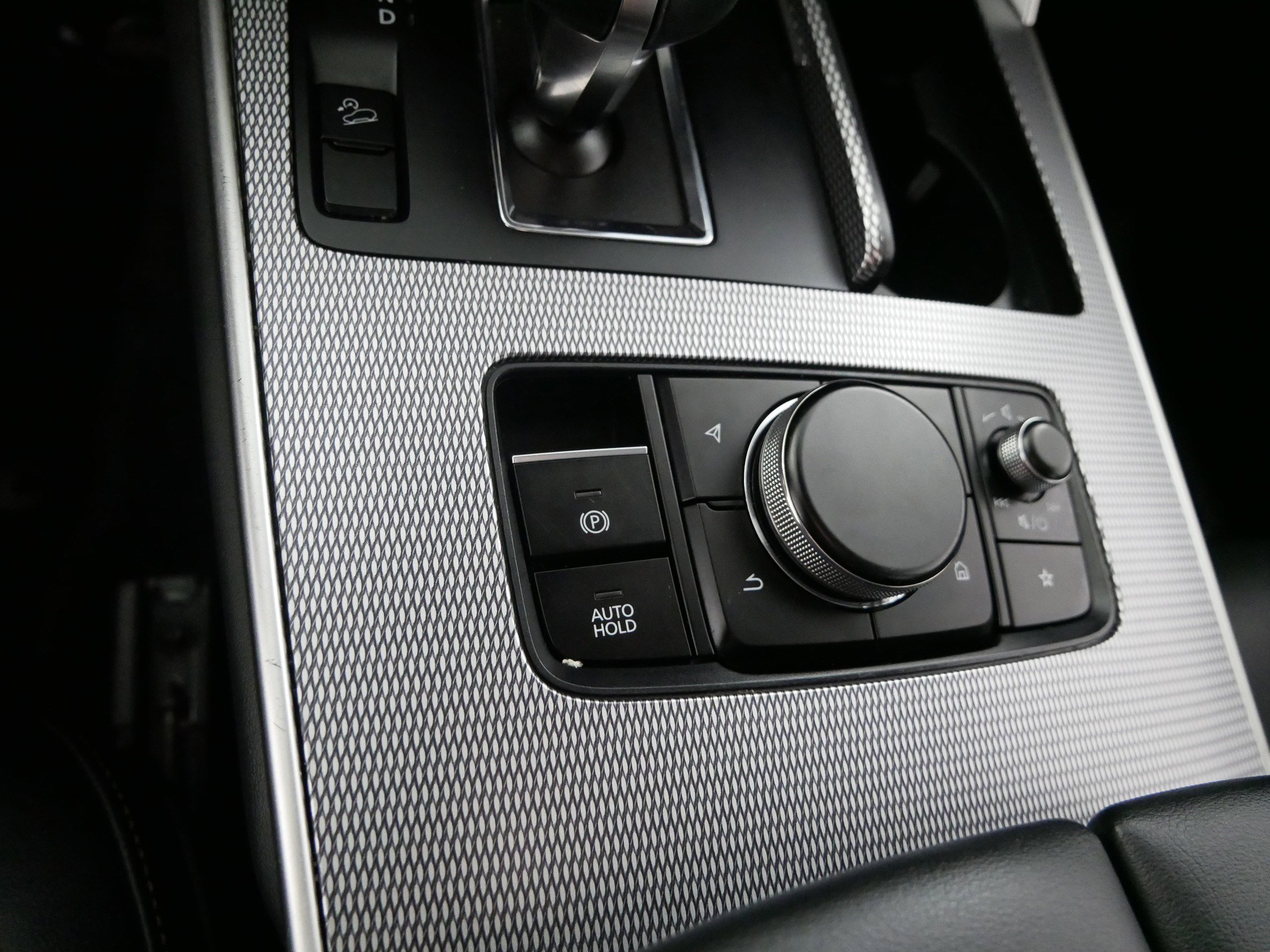 Certified 2025 MAZDA CX-70 3.3 Turbo w/ Preferred Package image 30