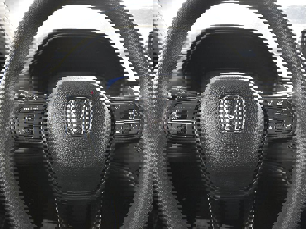 Used 2023 Honda Accord LX image 17