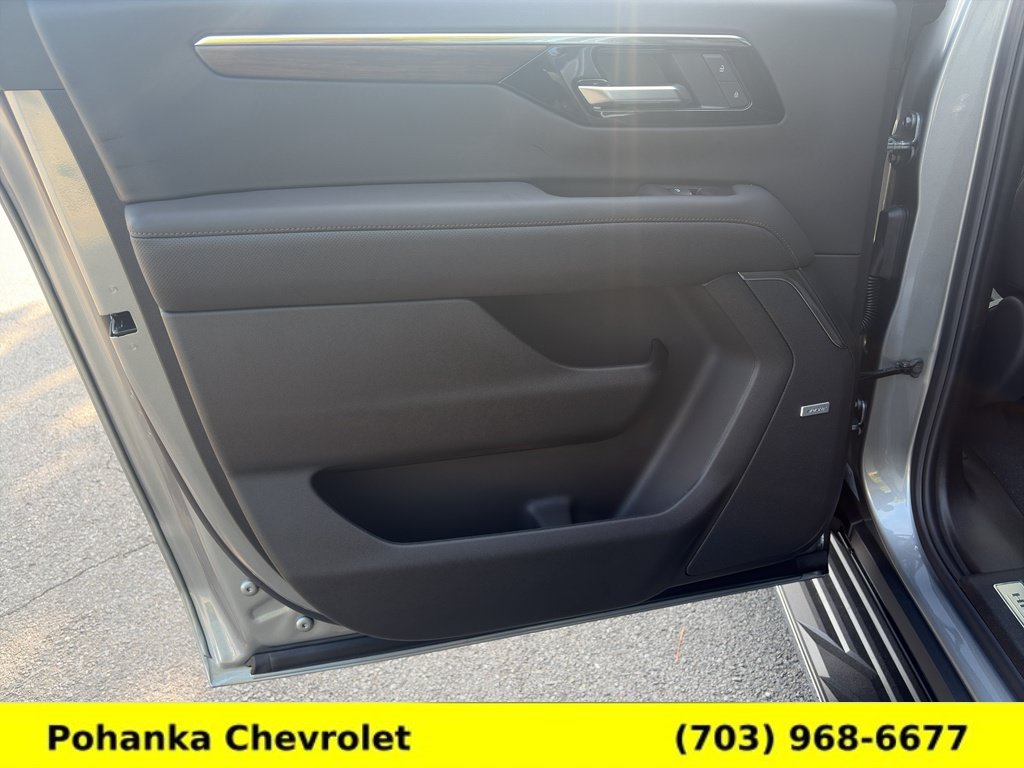 New 2026 Chevrolet Suburban High Country w/ Sun And Tow Package AWD/4WD image 26