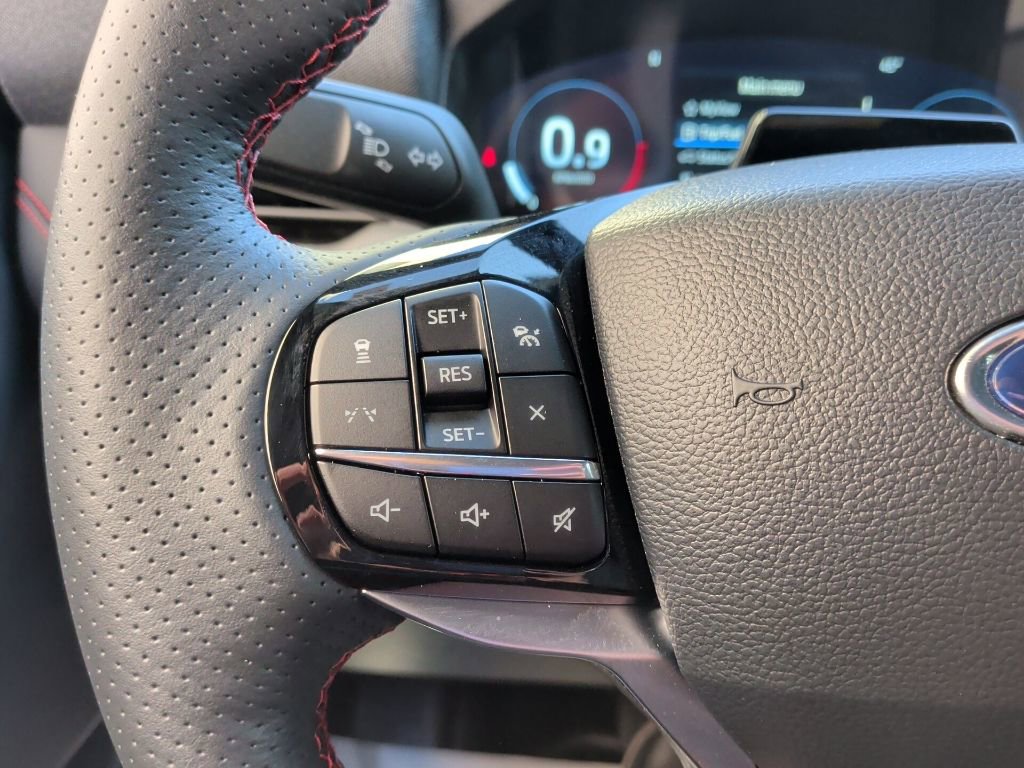 Certified 2025 Ford Explorer ST-Line image 19