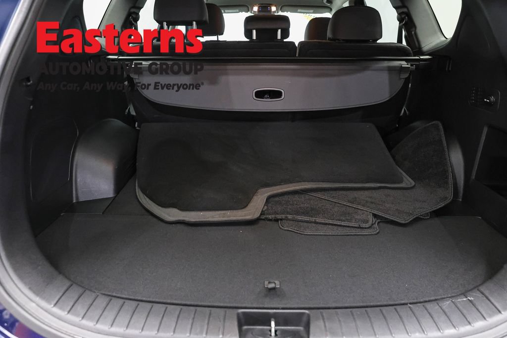 Used 2023 Hyundai Santa Fe SE AWD/4WD image 9