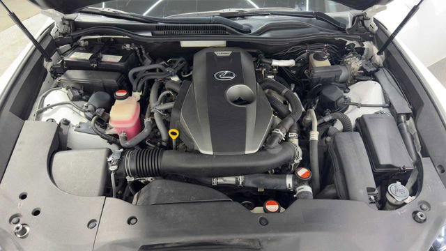 Used 2016 Lexus RC 200t image 34