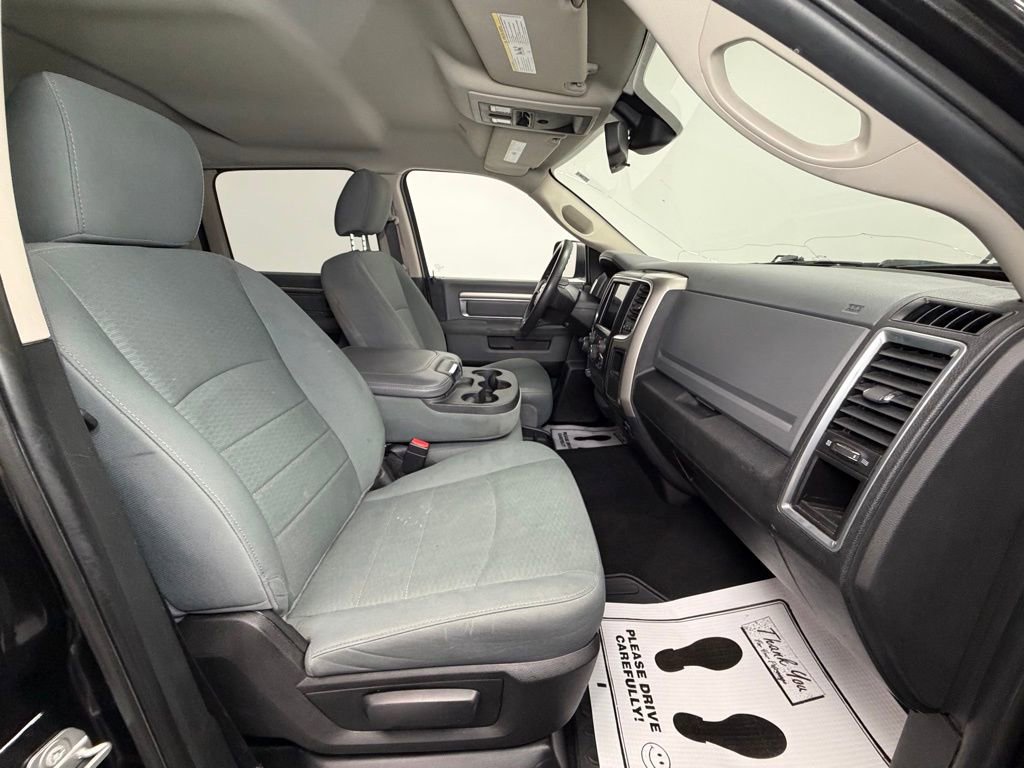 Used 2018 RAM 1500 SLT image 9