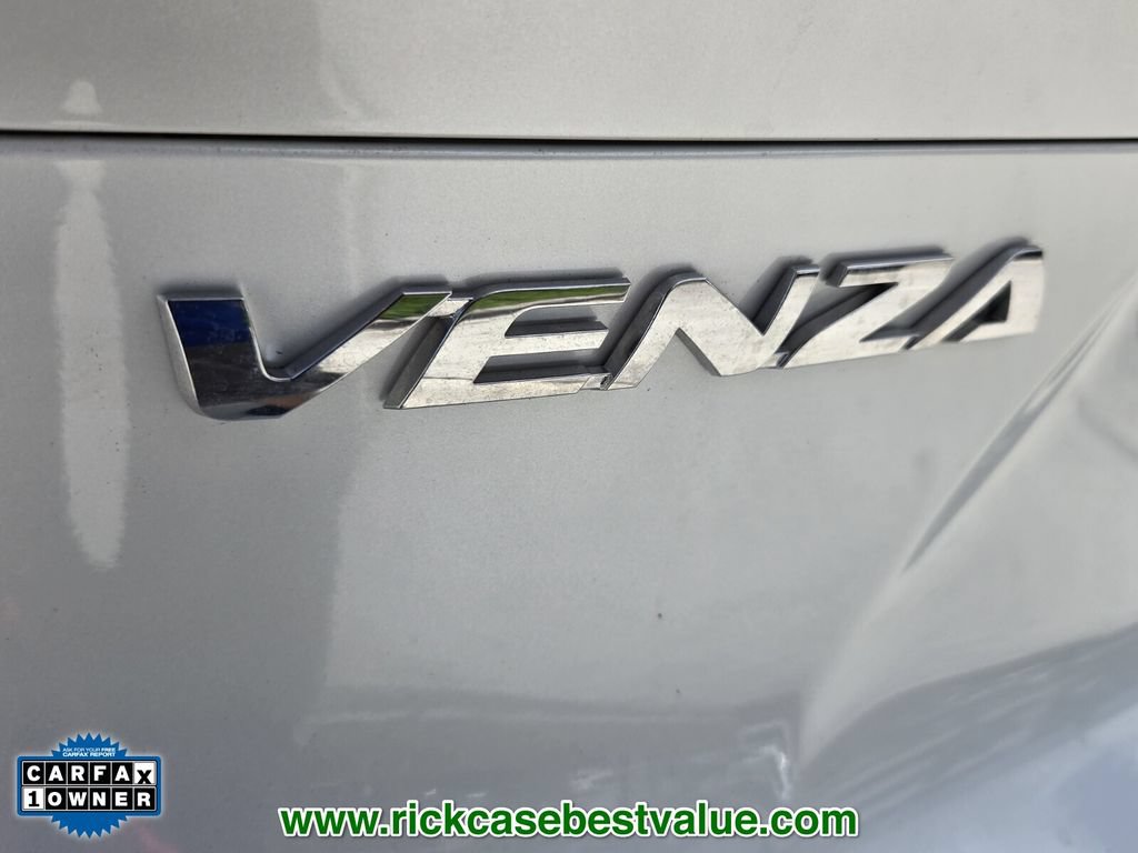 Used 2024 Toyota Venza Limited AWD/4WD image 16