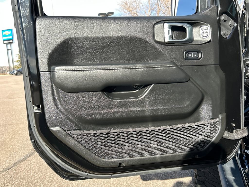 Used 2022 Jeep Gladiator Rubicon w/ LED Lighting Group image 30