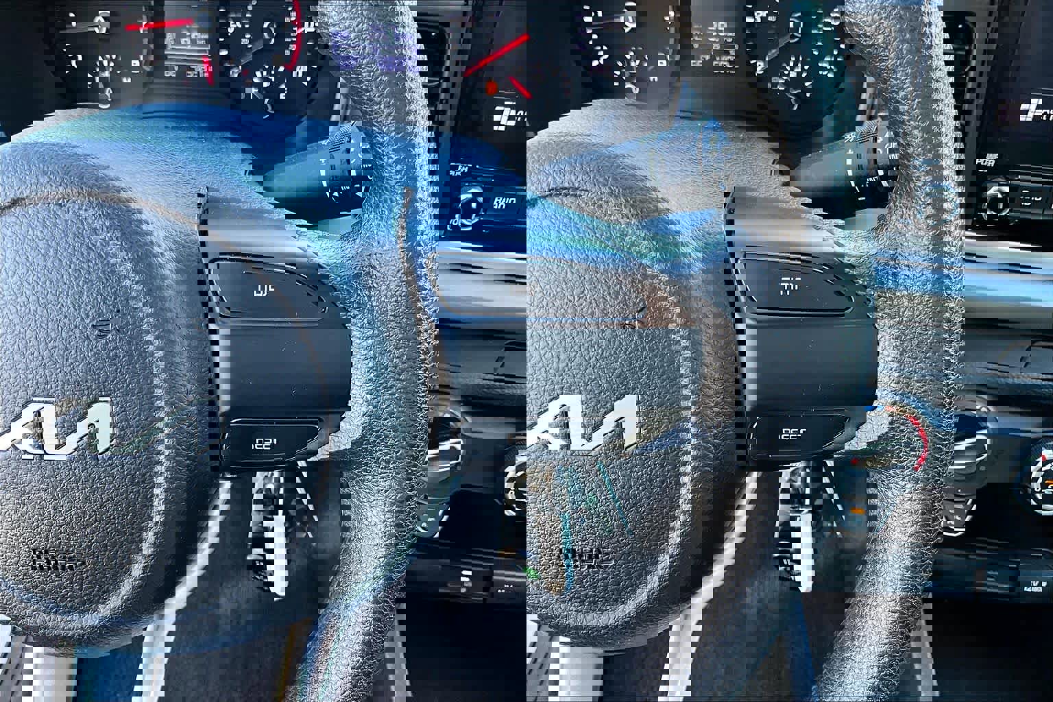 Used 2023 Kia Rio LX image 23