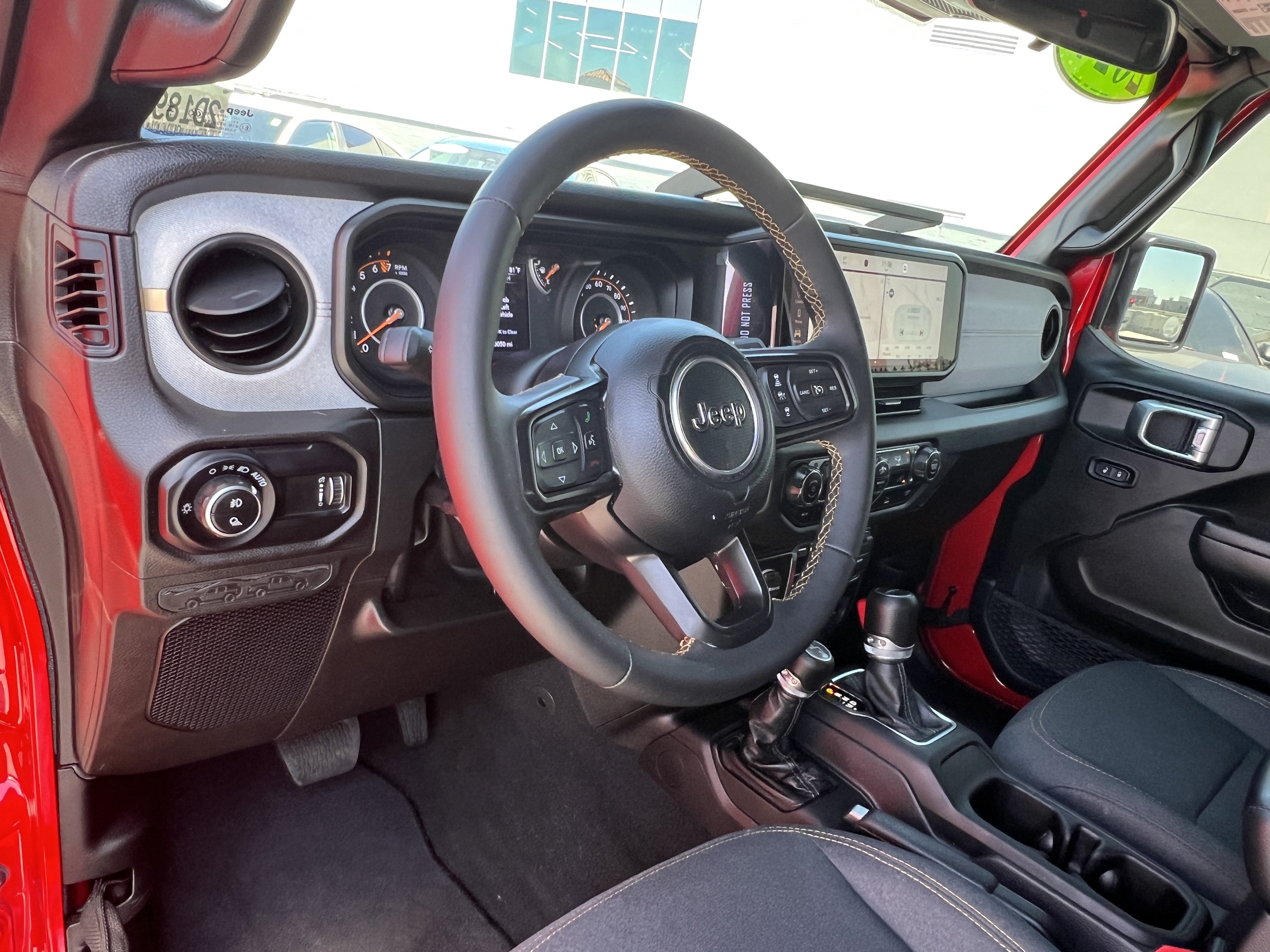 Used 2024 Jeep Gladiator Sport AWD/4WD image 21