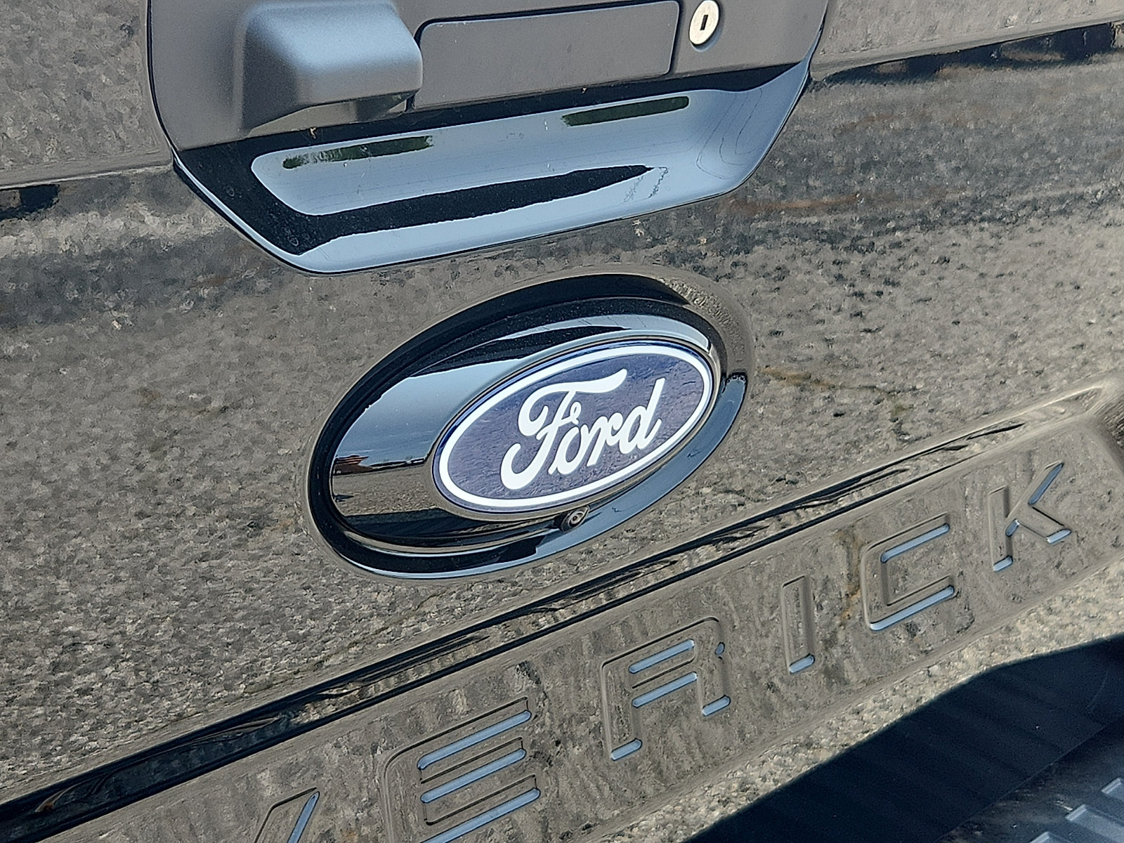 New 2026 Ford Maverick Lariat w/ Black Appearance Package AWD/4WD image 19
