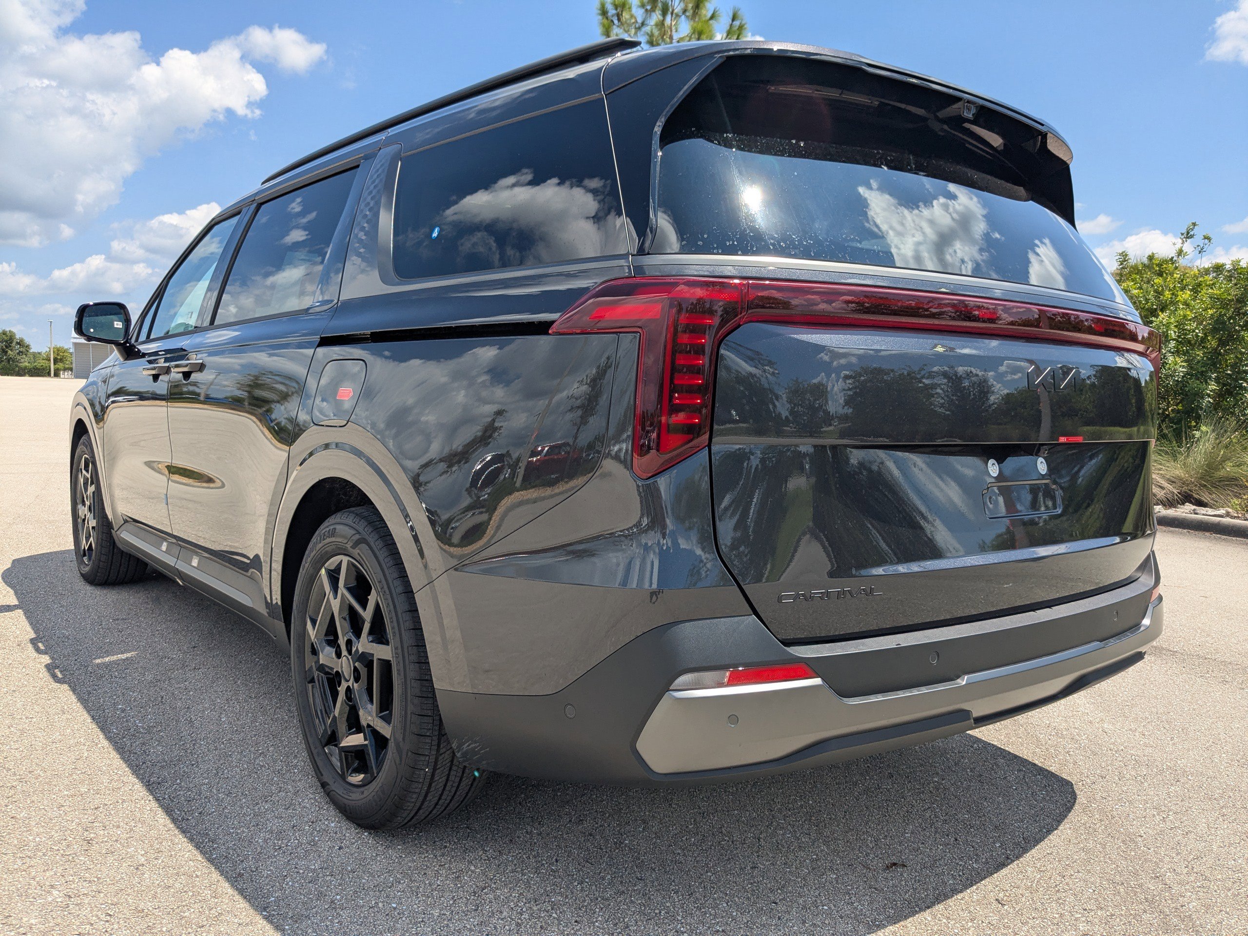 New 2026 Kia Carnival SX Prestige image 7