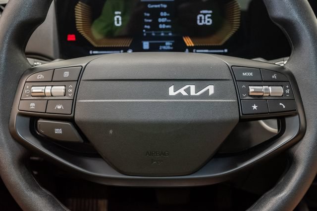 Used 2025 Kia K4 FWD image 12