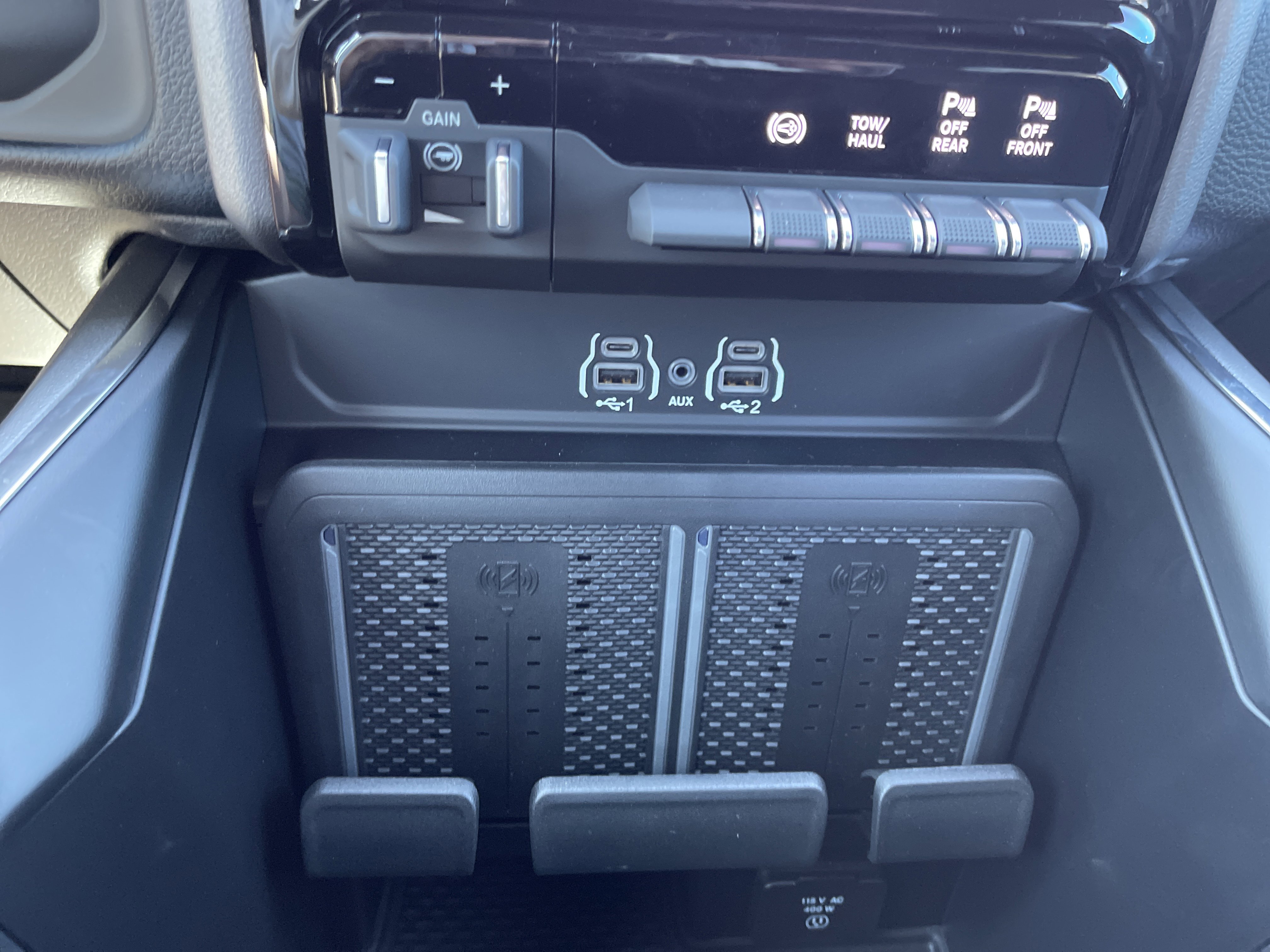 New 2026 RAM 2500 Laramie w/ Night Edition image 29