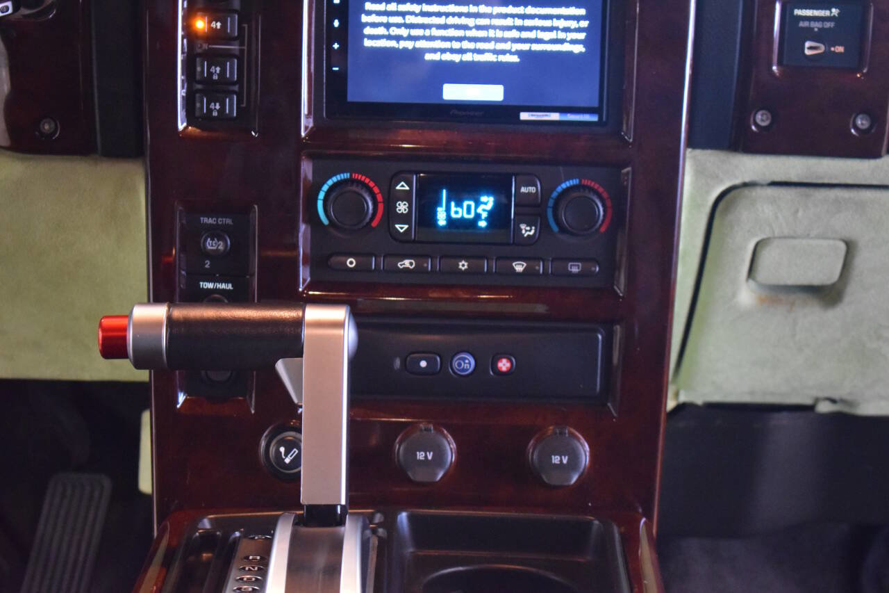 Used 2003 HUMMER H2 w/ Preferred Equipment Group image 57