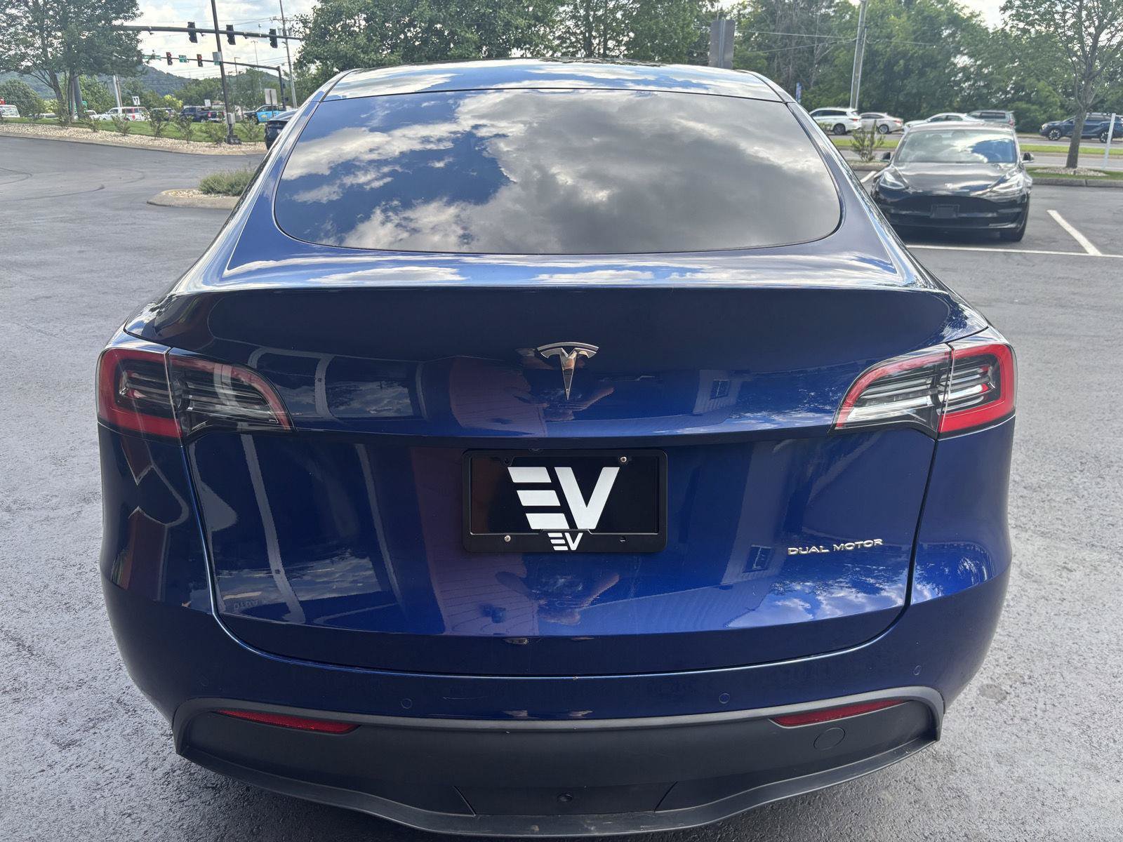 Used 2021 Tesla Model Y Long Range AWD/4WD image 6