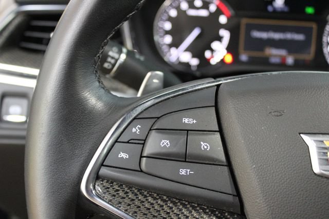 Used 2022 Cadillac XT5 Sportv AWD/4WD image 16