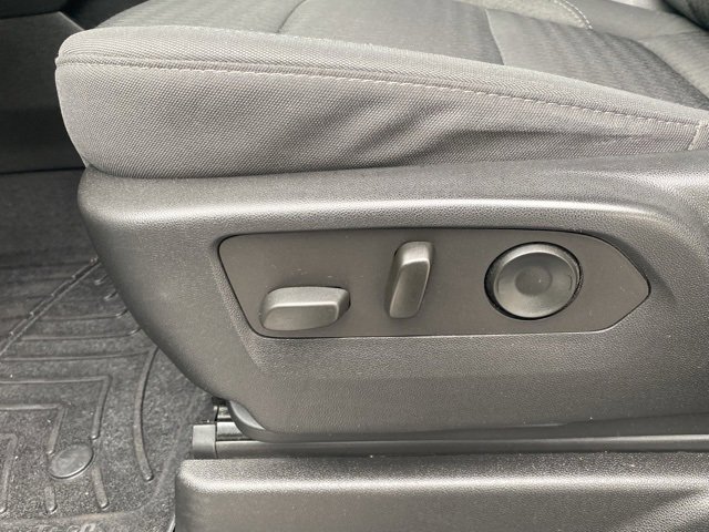 Used 2022 GMC Yukon SLE image 16