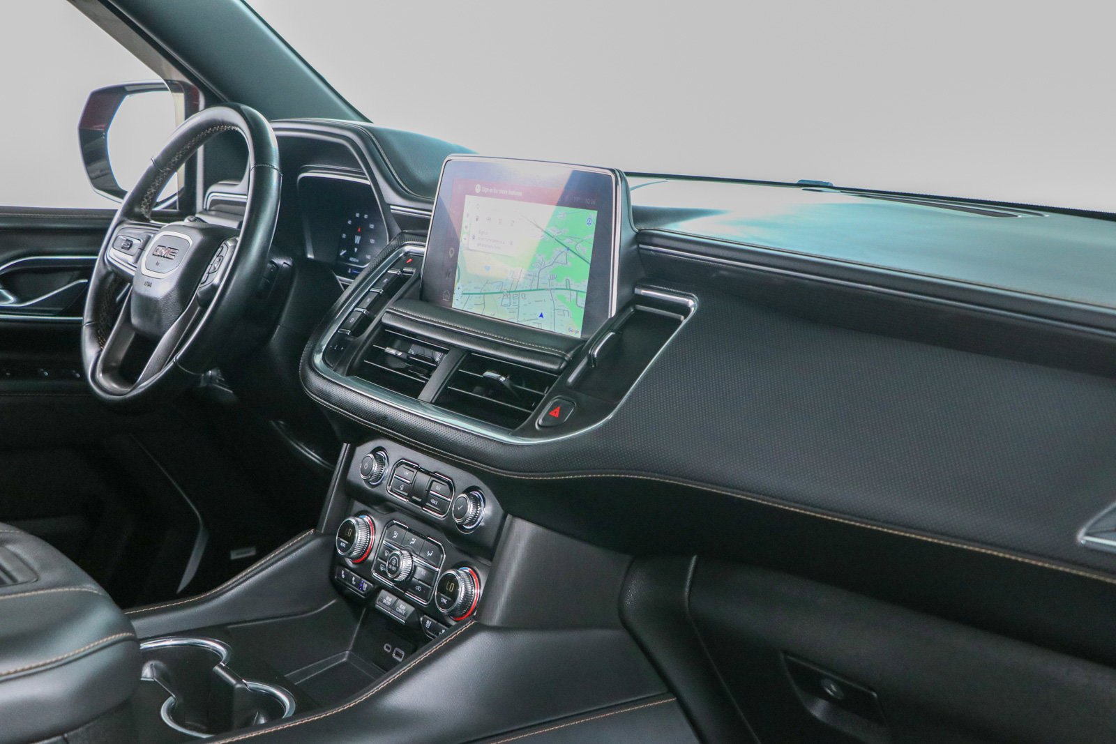 Used 2023 GMC Yukon AT4 w/ Max Trailering Package AWD/4WD image 30