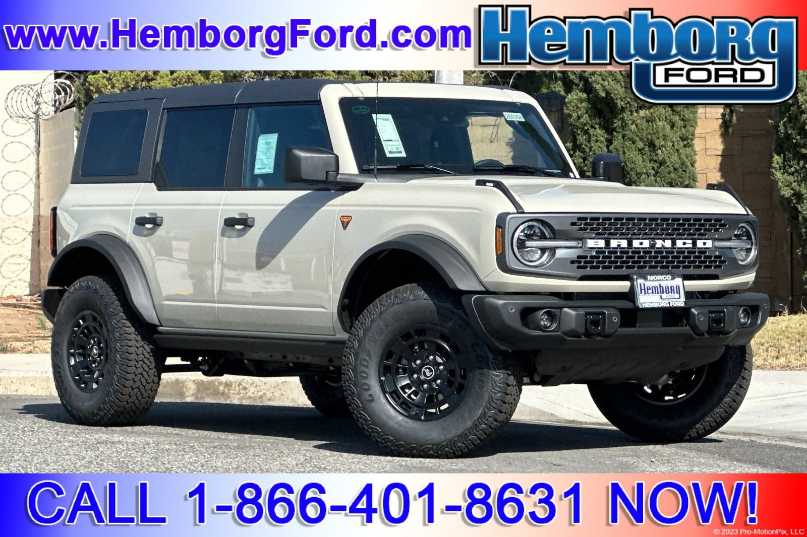 New 2026 Ford Bronco Badlands AWD/4WD image 1