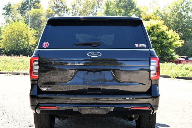 Used 2023 Ford Expedition Limited AWD/4WD image 6