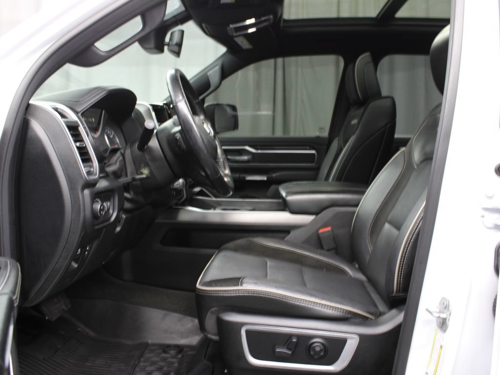 Used 2020 RAM 1500 Laramie AWD/4WD image 15
