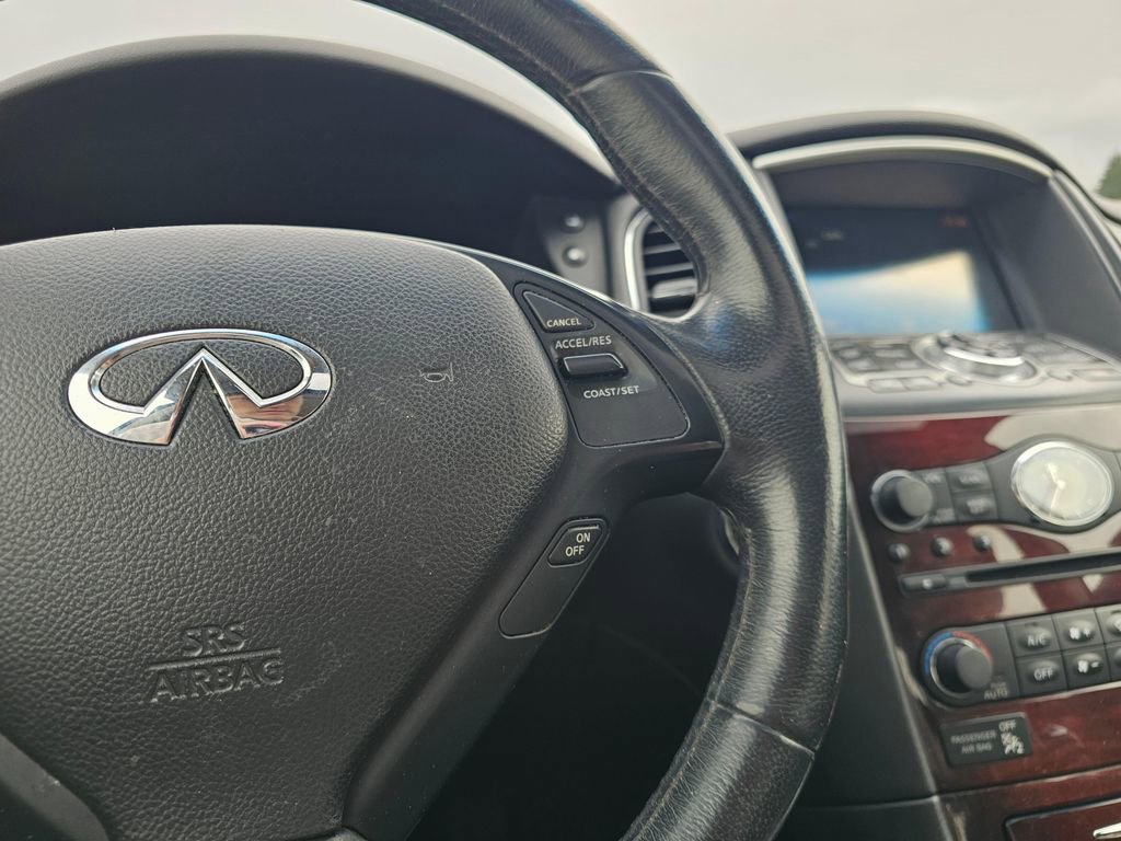 Used 2015 INFINITI QX50 Journey w/ Premium Package image 35