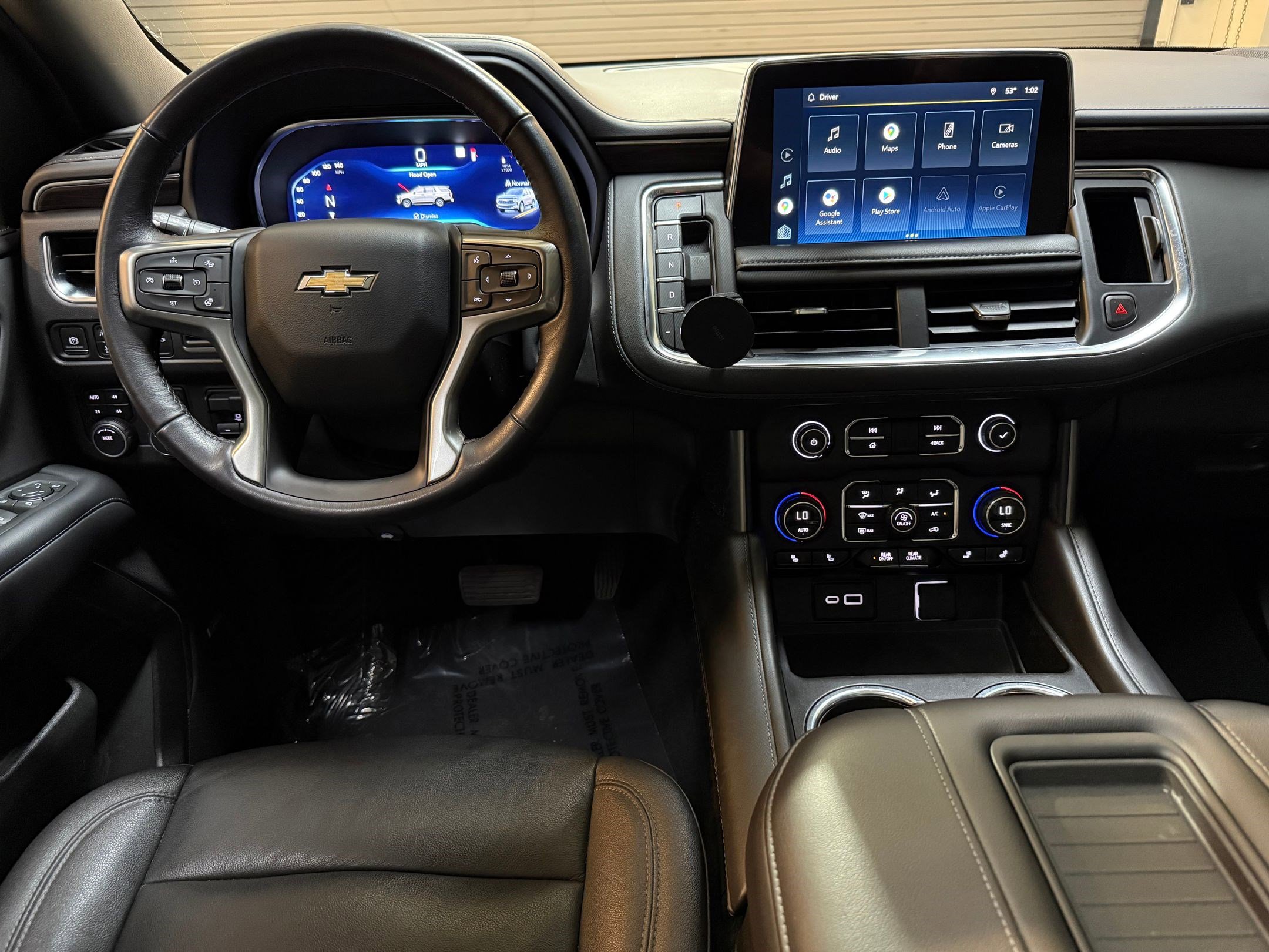 Used 2022 Chevrolet Tahoe LT w/ LT Signature Package image 4