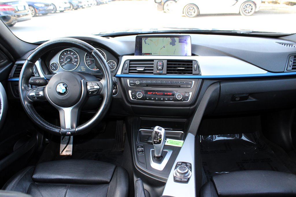 Used 2013 BMW 335i xDrive Sedan AWD/4WD image 11