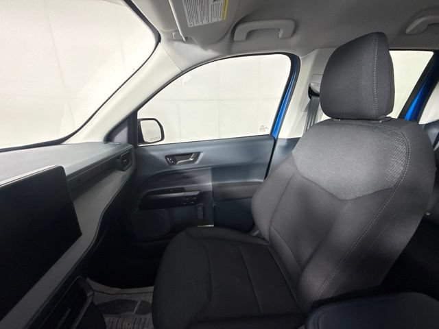 Used 2025 Ford Maverick XL FWD image 18