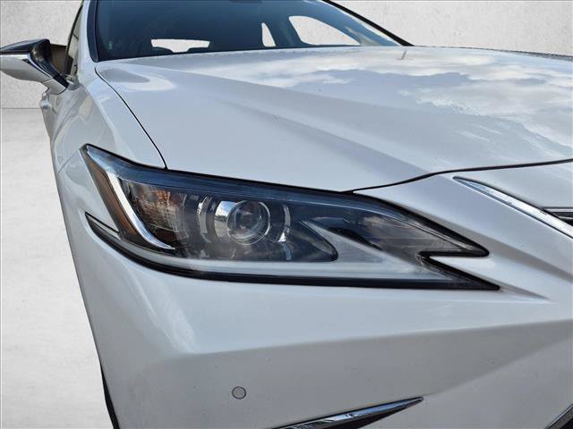 Used 2021 Lexus ES 350 w/ Premium Package FWD image 11