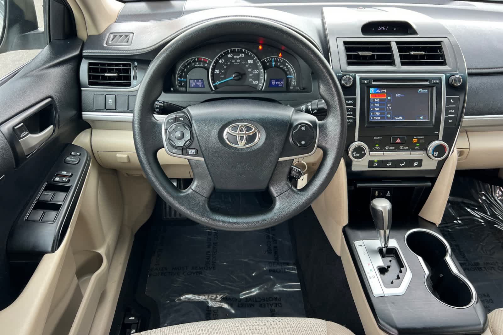 Used 2013 Toyota Camry LE FWD image 15