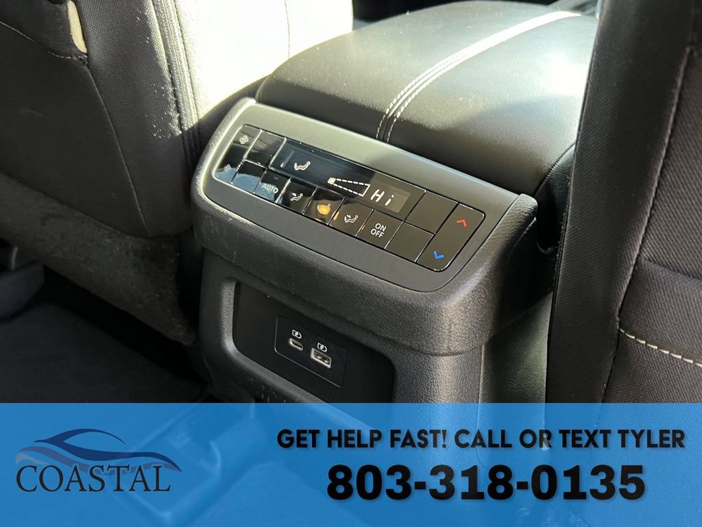 Used 2024 Nissan Pathfinder SV image 22