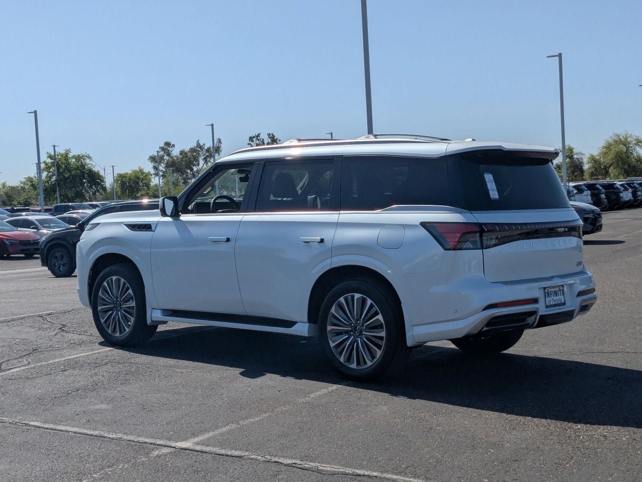 Certified 2026 INFINITI QX80 Luxe RWD image 3